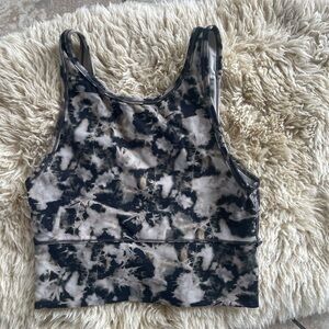Lululemon crop top